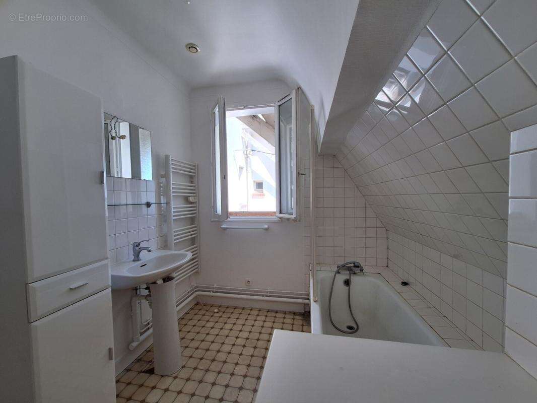 bel appartement tres lumineux A forte rentabilité PLUS DE 7.5 % - photo 8