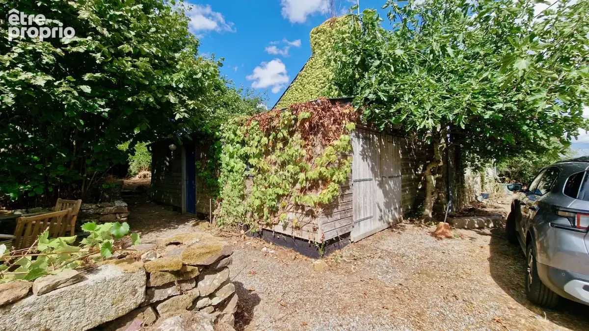 MORBIHAN  Belle maison en pierre de 3 chambres et mezzanine 'studio' avec garage, dépendances et terrain. - photo 17