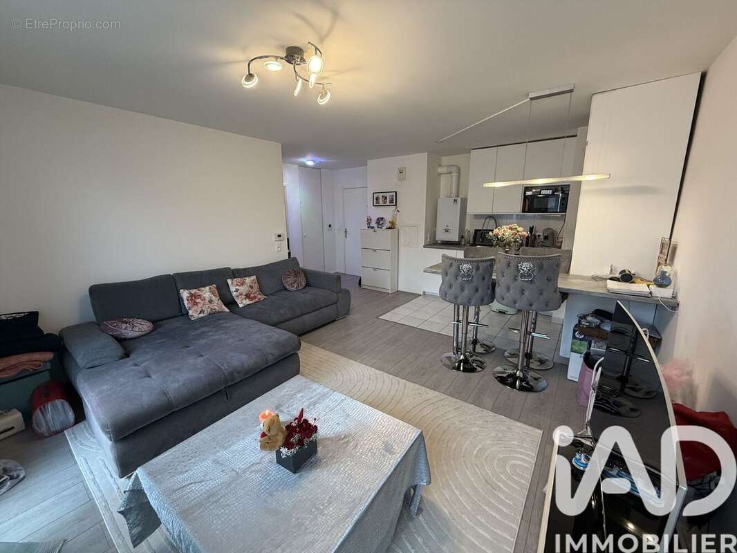 Photo 2 - Appartement à TIGERY