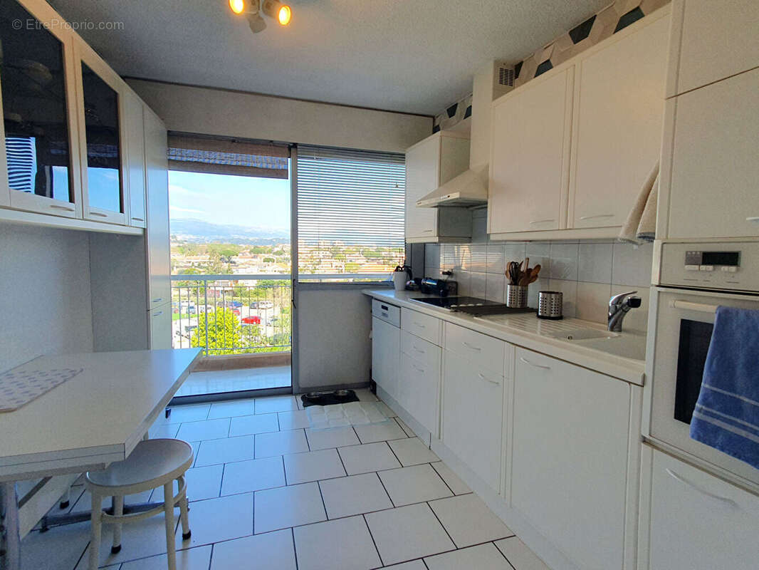 Appartement à MANDELIEU-LA-NAPOULE