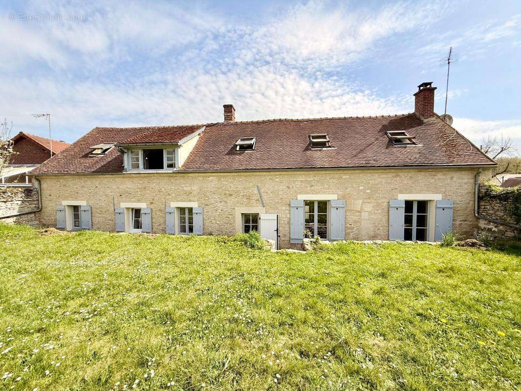Maison à BURY