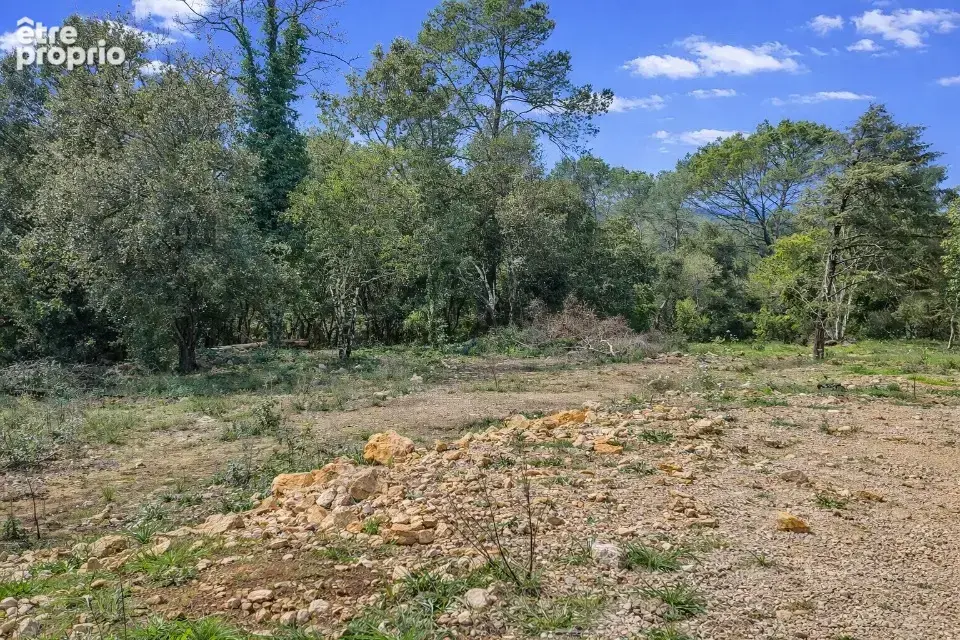 Terrain à LE THORONET