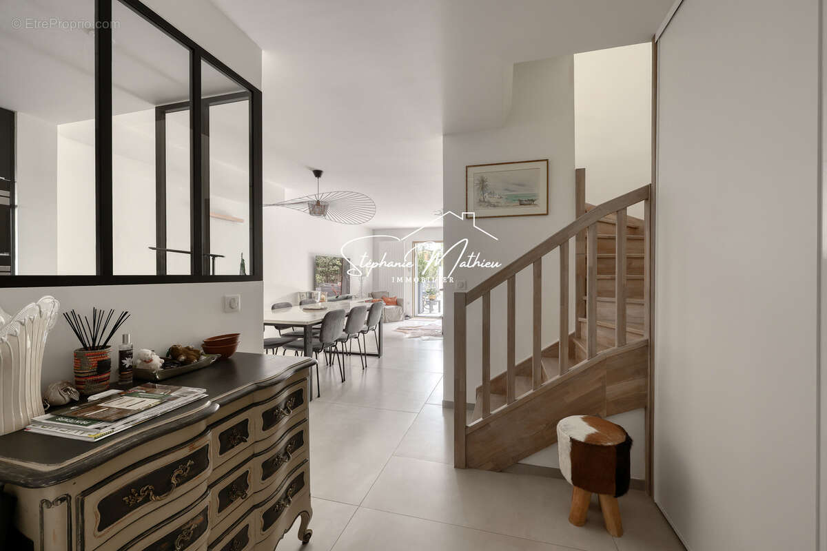 Appartement à RUEIL-MALMAISON