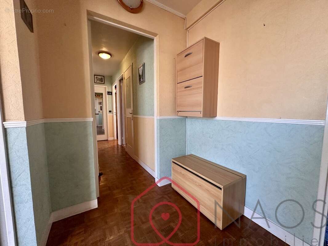 Appartement à LE PLESSIS-ROBINSON