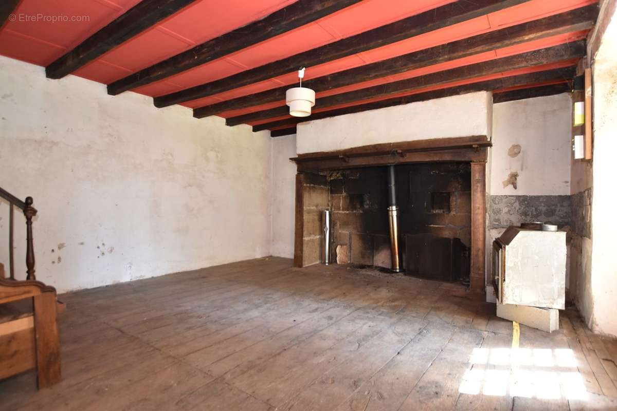 Maison à CROS-DE-MONTVERT