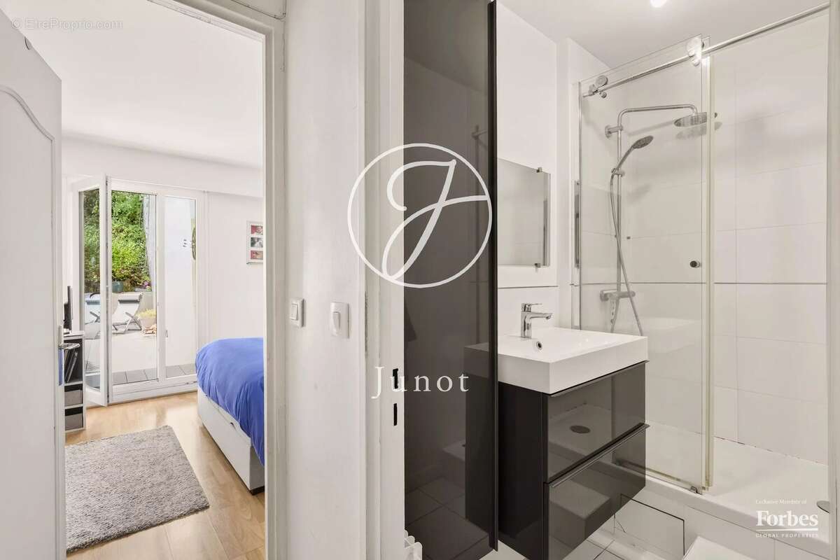 Appartement à SEVRES