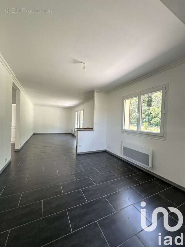 Maison 83 m² à Bazoches-Sur-Le-Betz  - photo 3