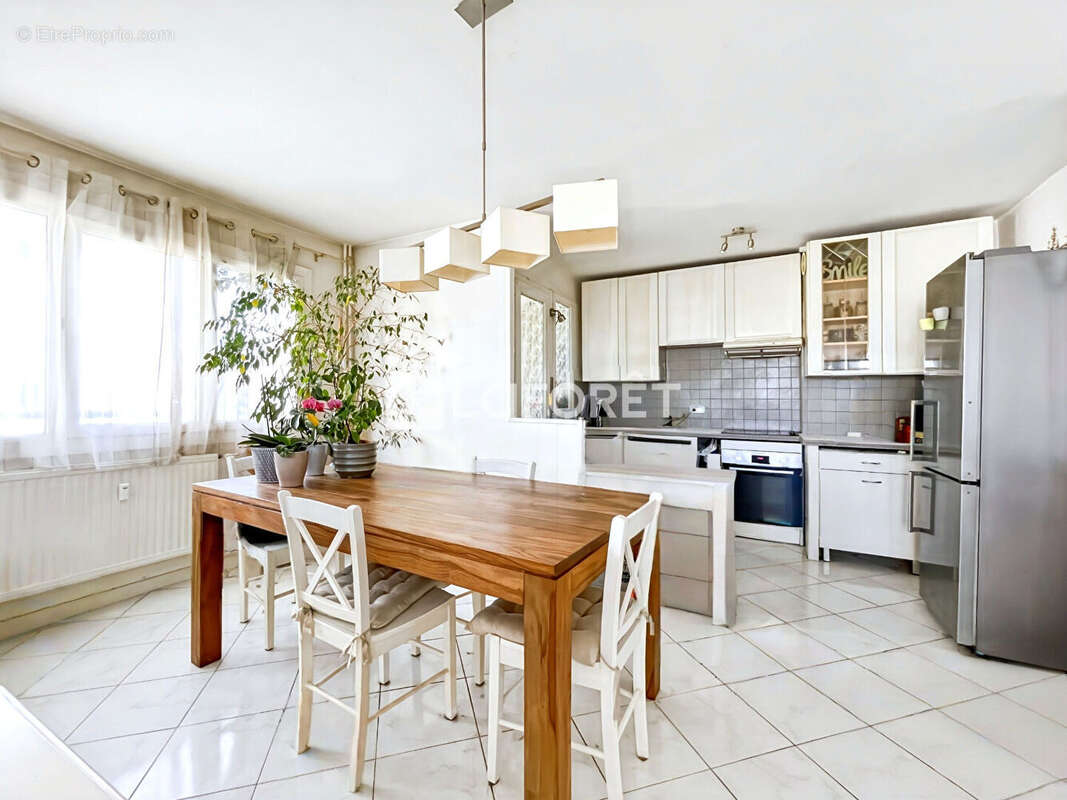 Appartement à BOURG-LES-VALENCE