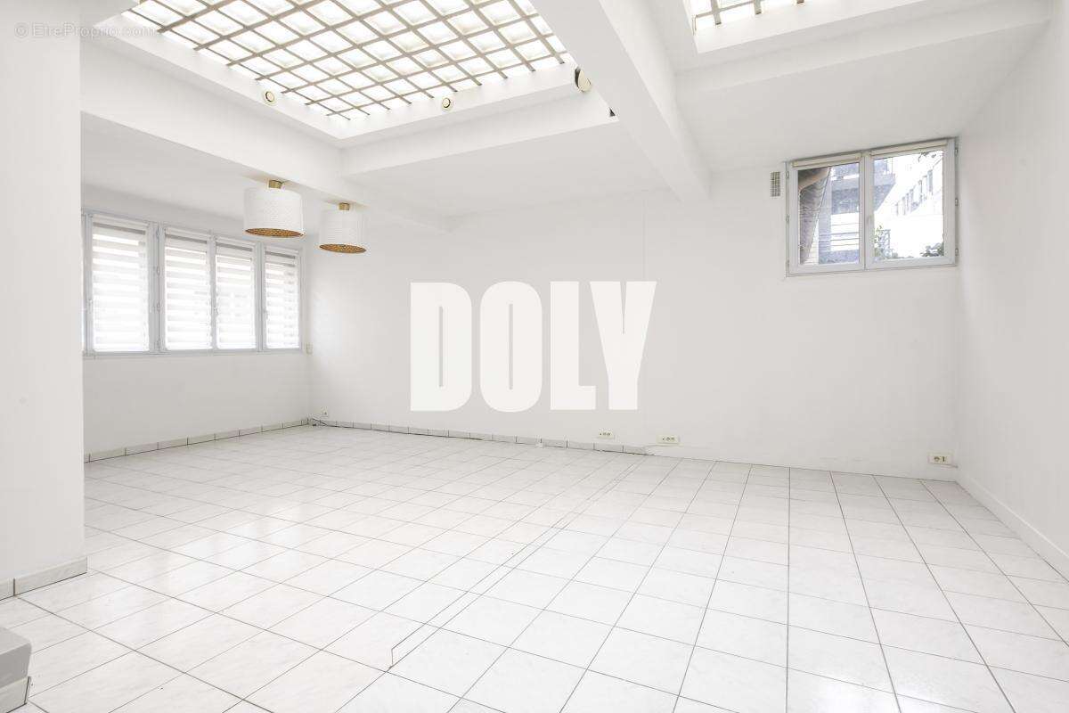 Commerce à ISSY-LES-MOULINEAUX