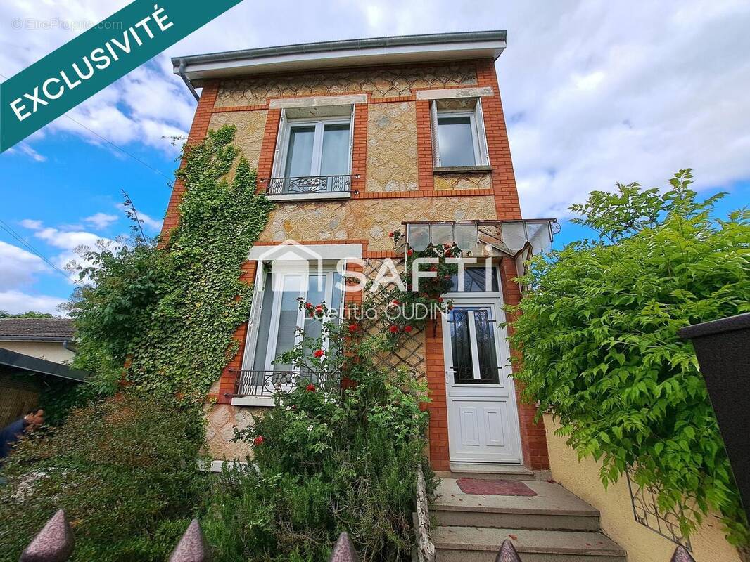 Photo 1 - Maison à ROMILLY-SUR-SEINE