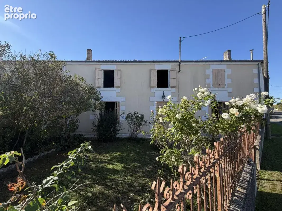 Maison à SAINT-HILAIRE-LA-PALUD
