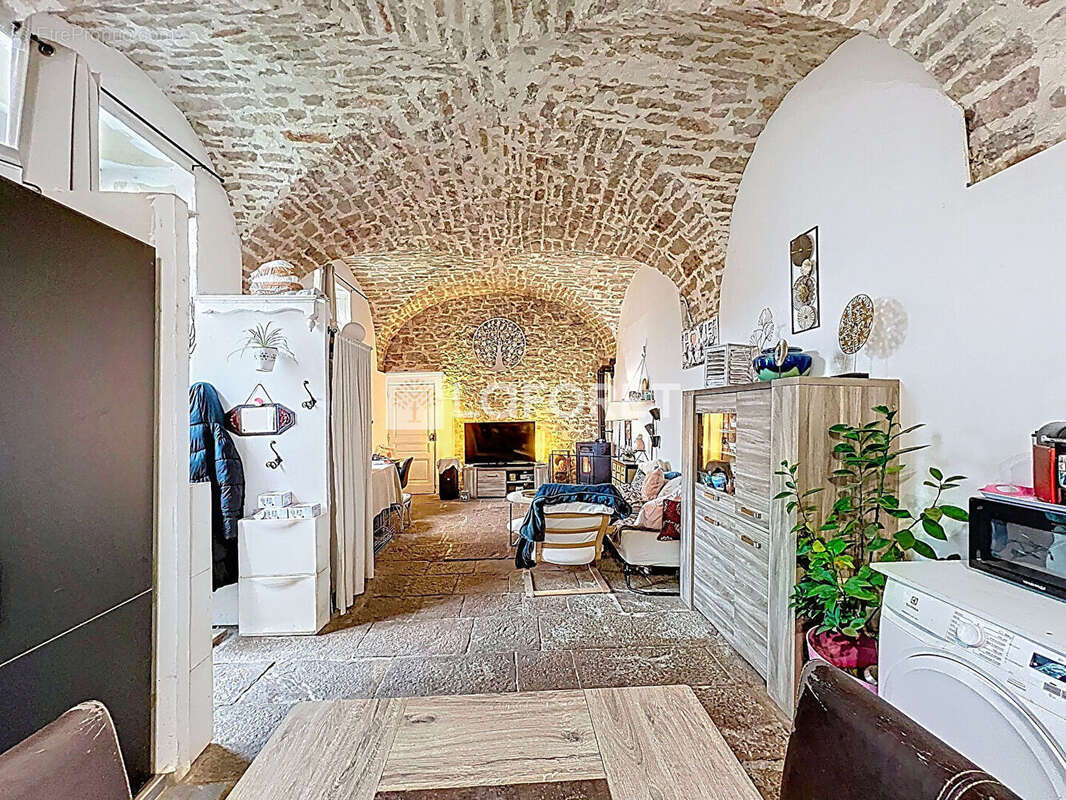 Maison à SAINT-AMOUR