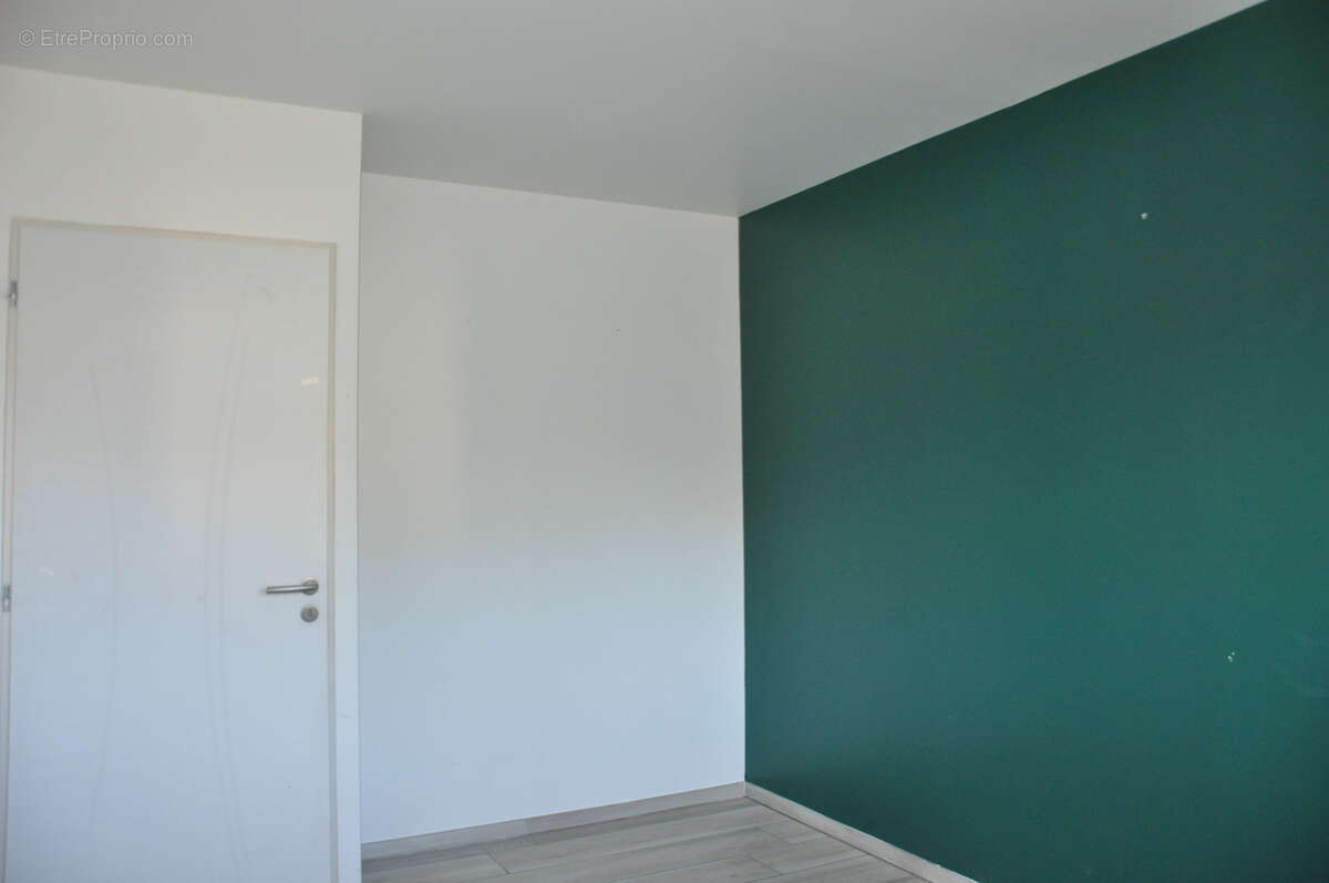 Maison à LE MAYET-DE-MONTAGNE