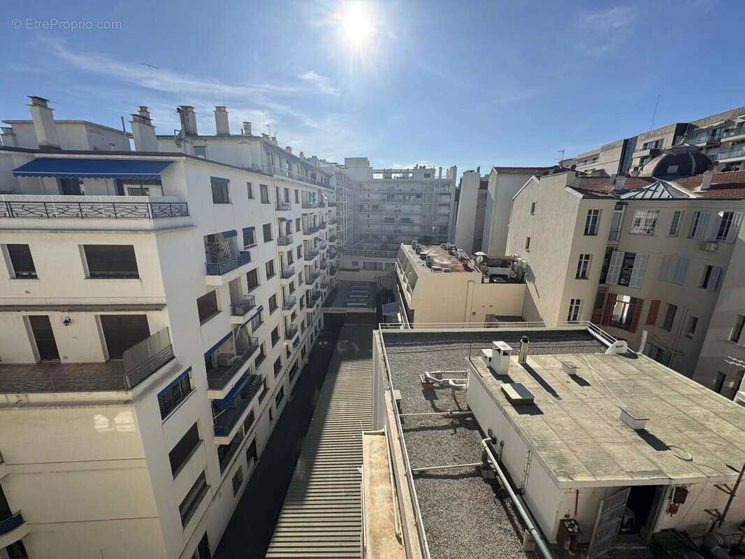 Rare  dernier etage carre d'or / pietonne - photo 2