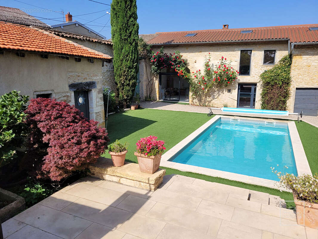 Maison à MARCILLY-D'AZERGUES