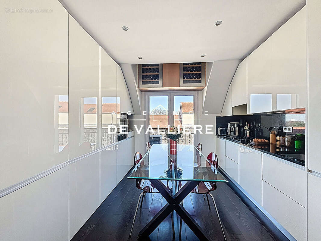 Appartement à NANTERRE