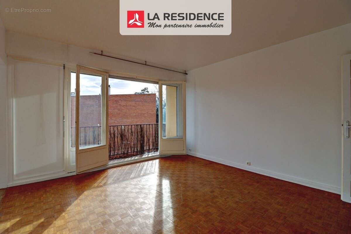 Appartement à VERNEUIL-SUR-SEINE