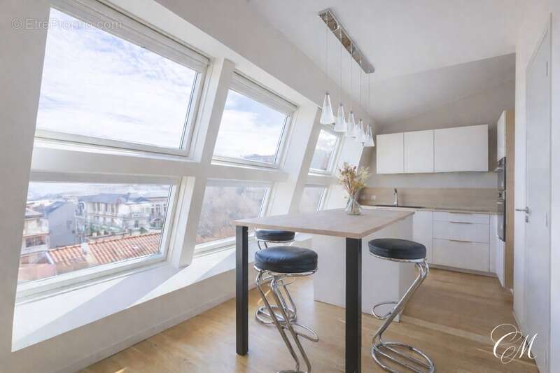 Appartement à CHAMALIERES