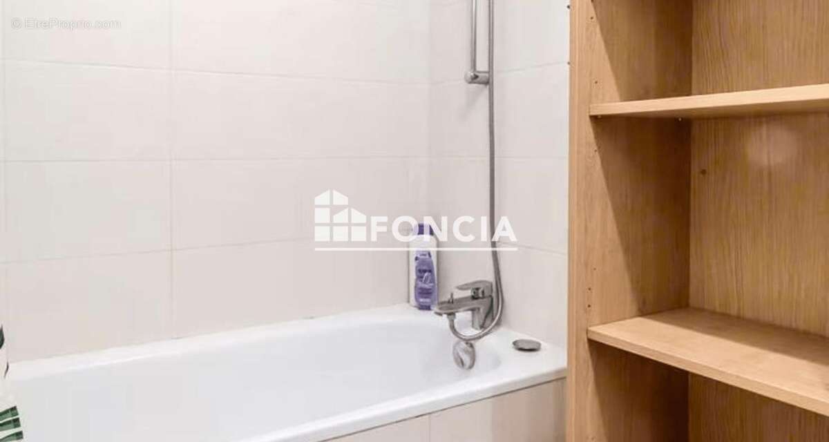 Appartement à FRESNES