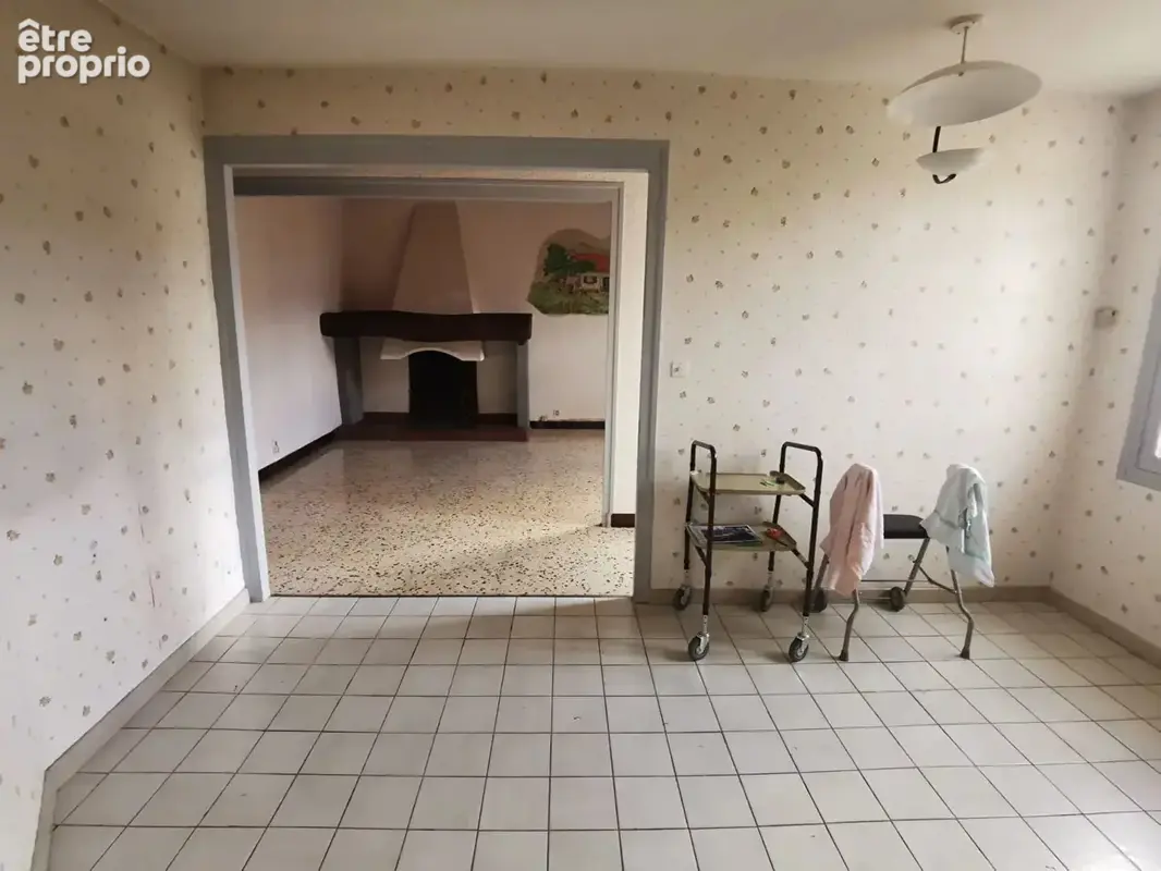 Maison à vendre à Saint Hippolyte avec dépendances, appartement T2 et grands garages, Fort potentiel  8 pièce(s) 276 m2 utiles - photo 8