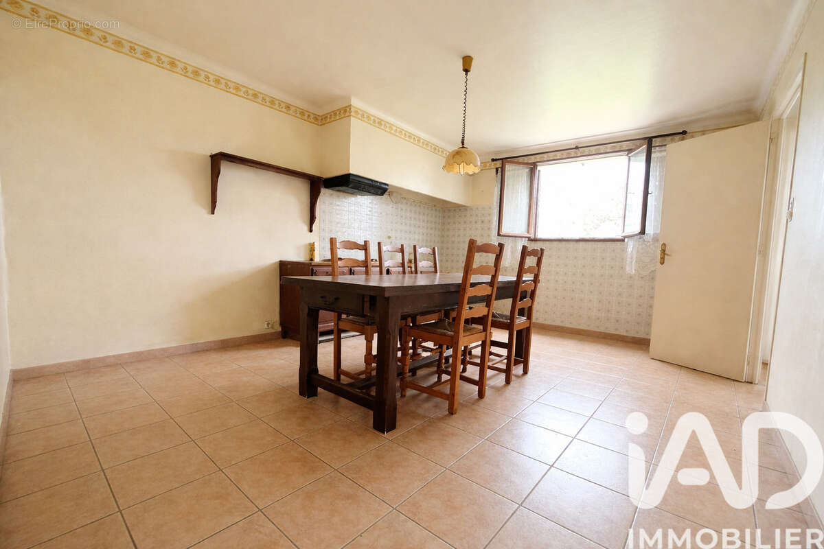 Maison 203 m² à Baigts-De-Bearn  - photo 3