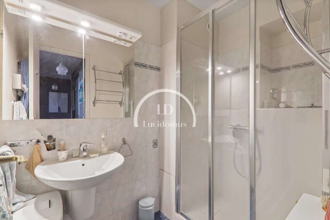 Appartement à PARIS-19E