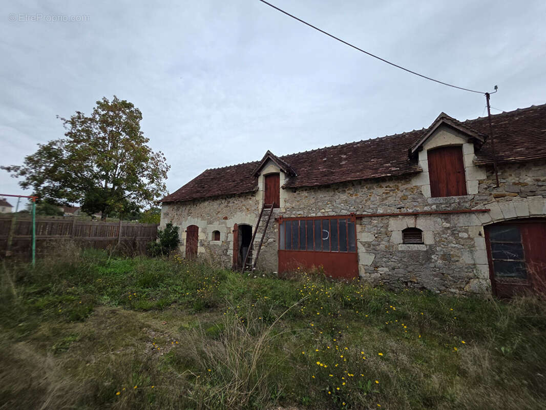 Maison à TOURNON-SAINT-PIERRE