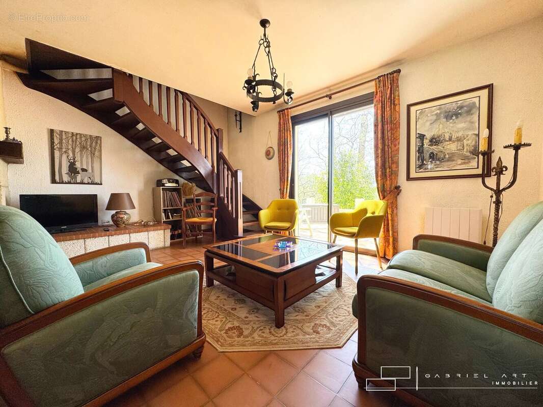 Maison à LASSEUBE-PROPRE