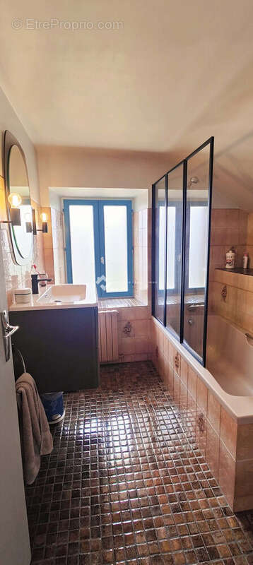 Maison 96 m² à Caurel  - photo 8