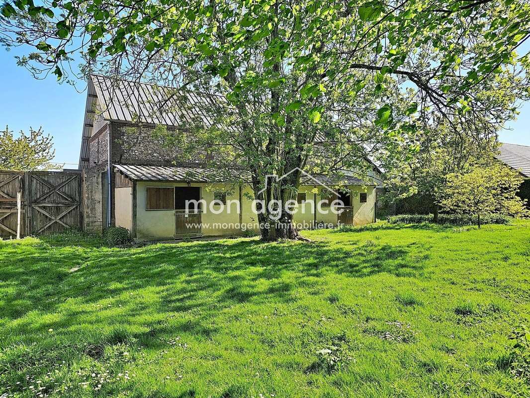 Maison à MONTMAIN