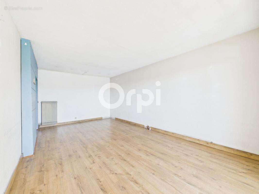 Appartement à MANDELIEU-LA-NAPOULE