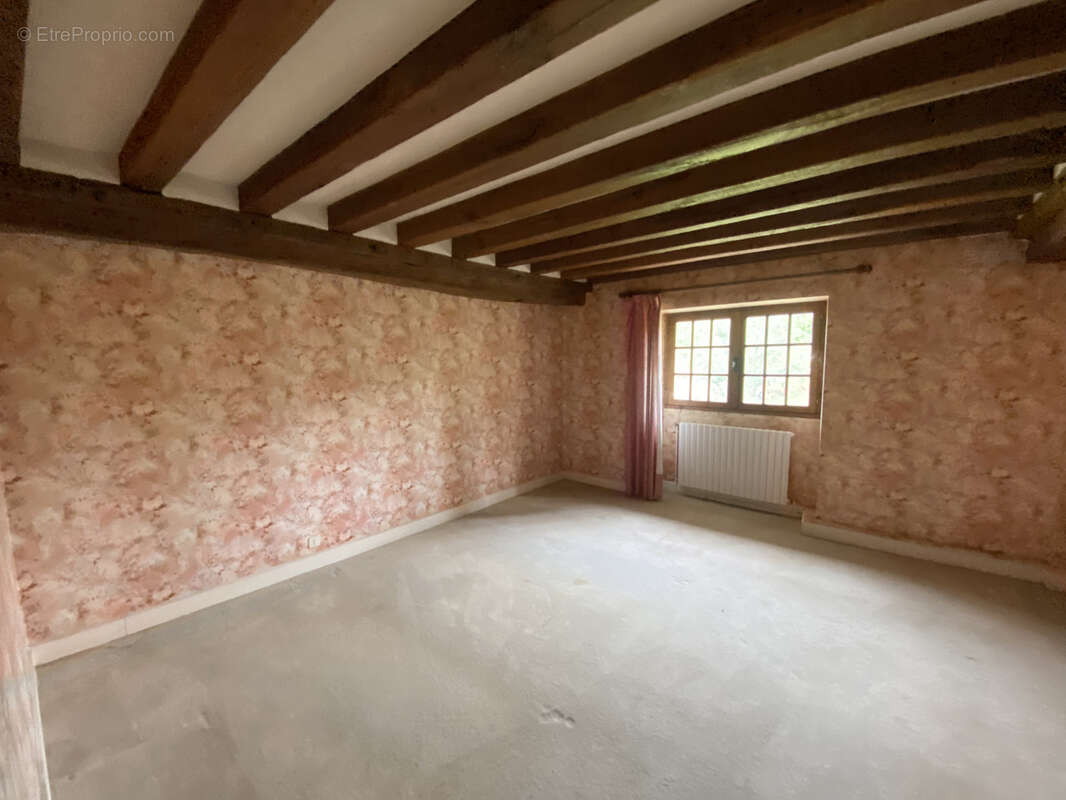 Maison à HOUDAN