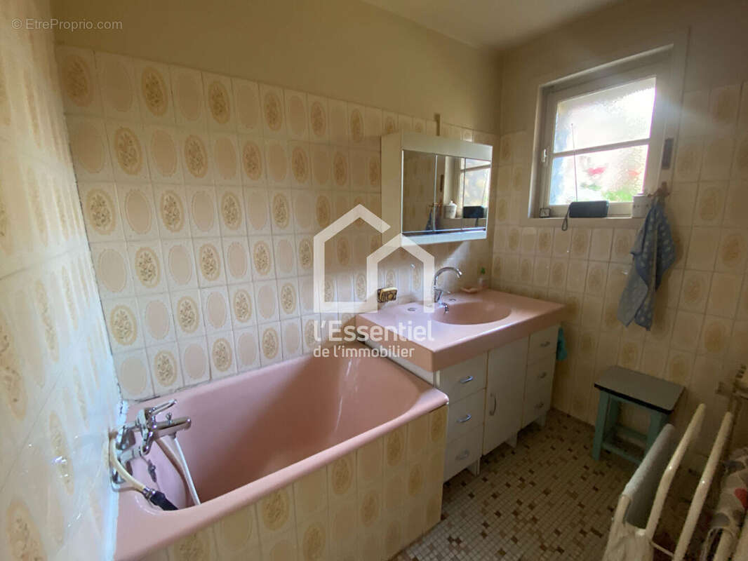 A VENDRE - Maison Verneuil Sur Seine centre ville, dépendance, Atelier - photo 14