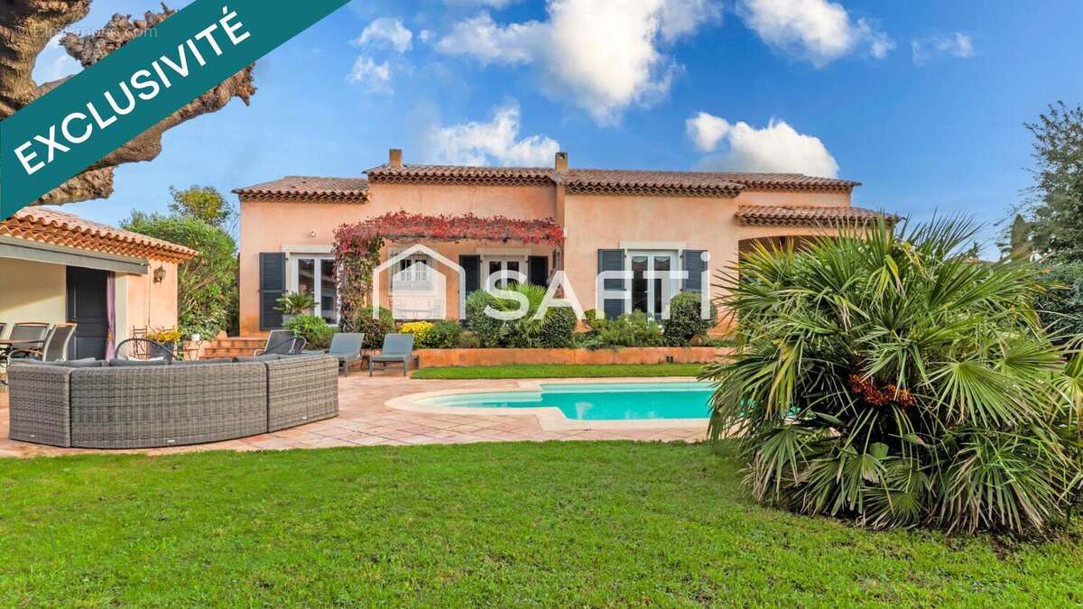 Photo 2 - Maison à ROQUEBRUNE-SUR-ARGENS