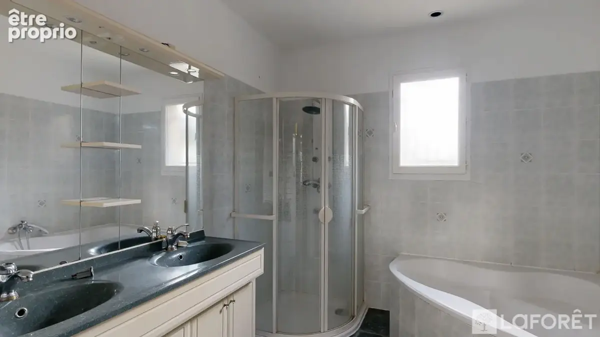 Maison 5 pièces à YZEURE dans quartier résidentiel - photo 9