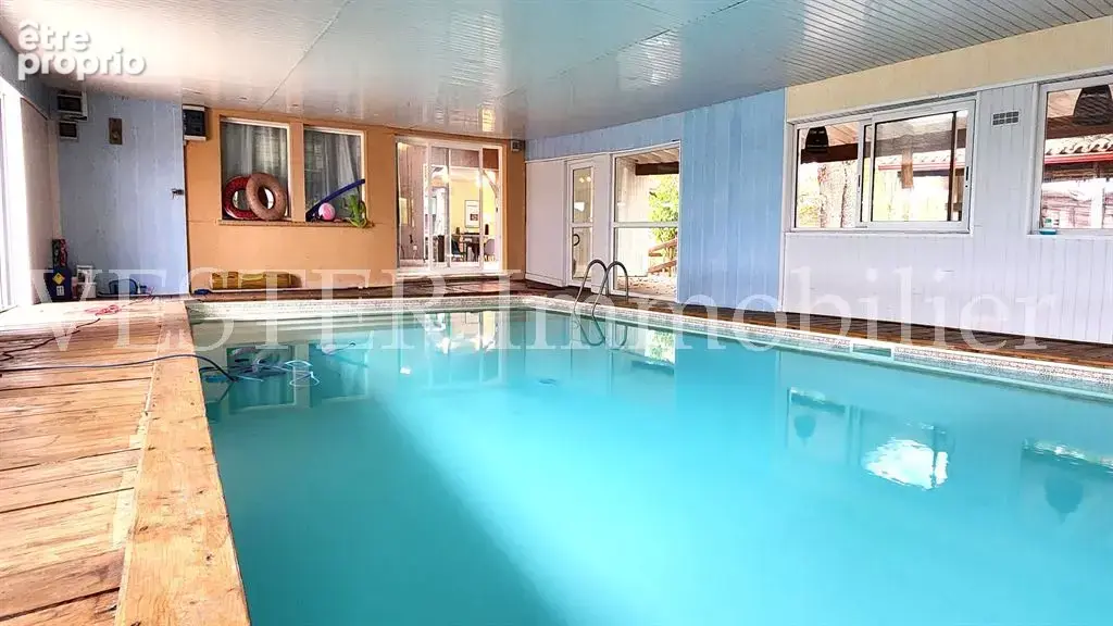 Propriété au coeur de la nature avec piscine couverte chauffée. Idéale maison d'hôtes ou grande fami - photo 2