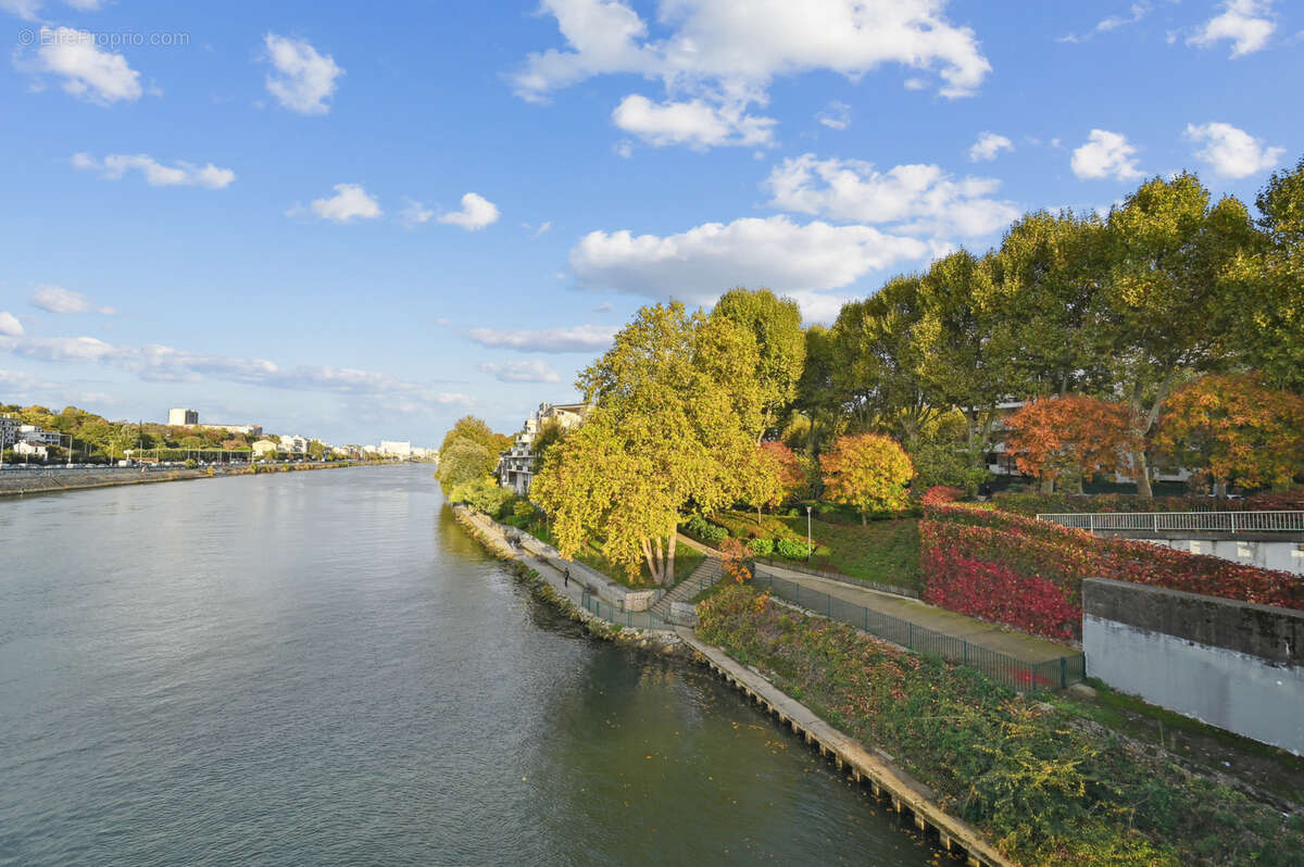 Appartement à NEUILLY-SUR-SEINE
