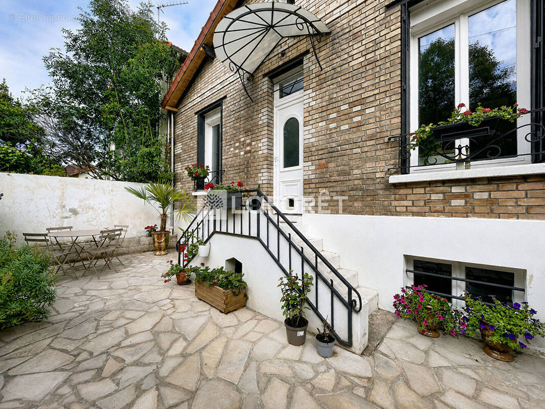 Maison à NANTERRE