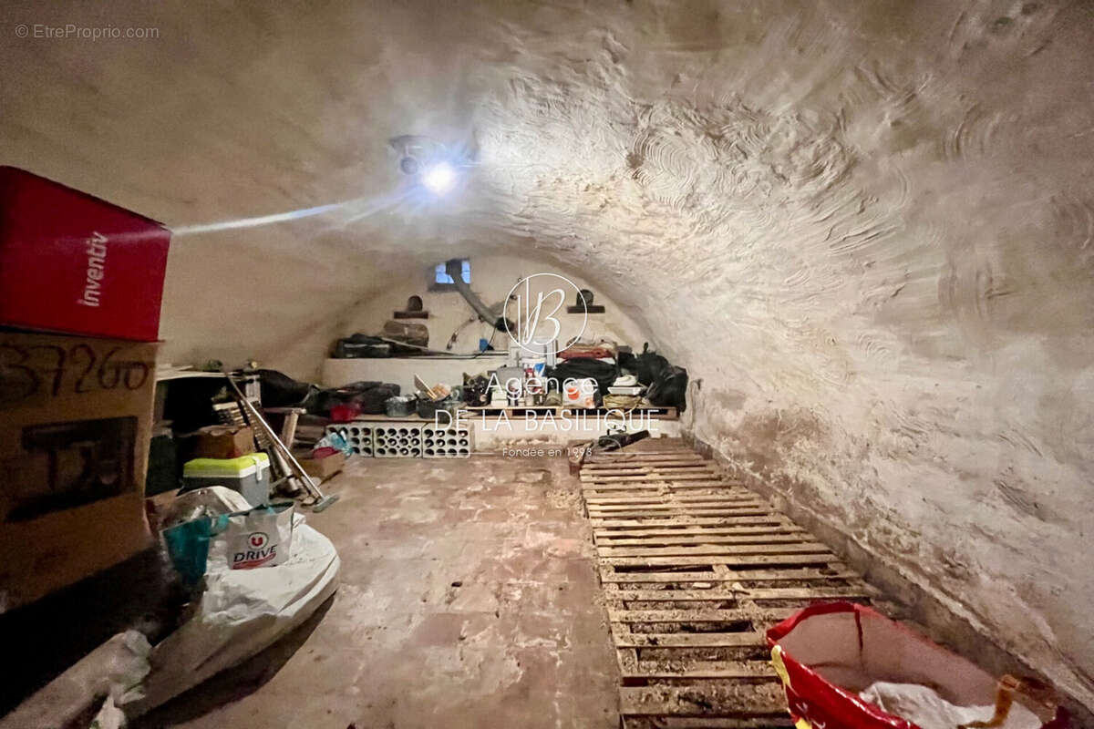 Maison à SAINT-MAXIMIN-LA-SAINTE-BAUME