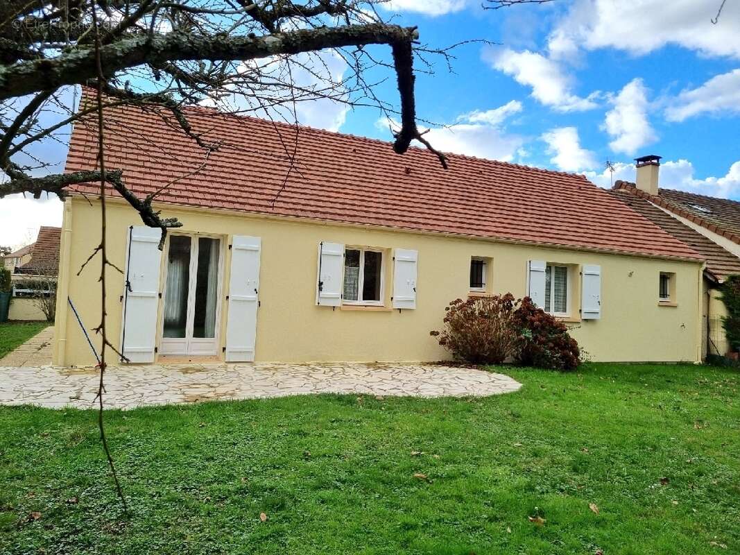 Maison à TOURNAN-EN-BRIE