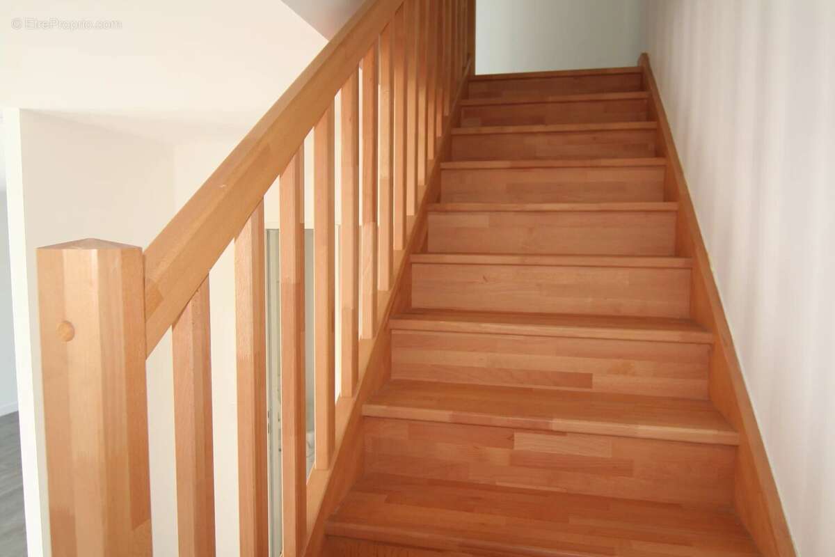 Maison à SAINT-CHERON