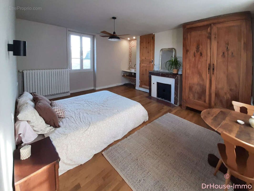Maison 300 m² à Bretenoux  - photo 12