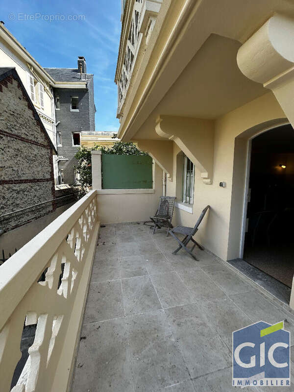 Appartement à TROUVILLE-SUR-MER