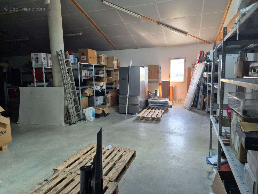 Parking à SAUVETERRE-DE-GUYENNE