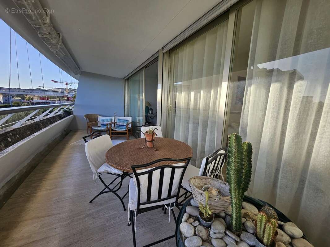 Appartement à VILLENEUVE-LOUBET