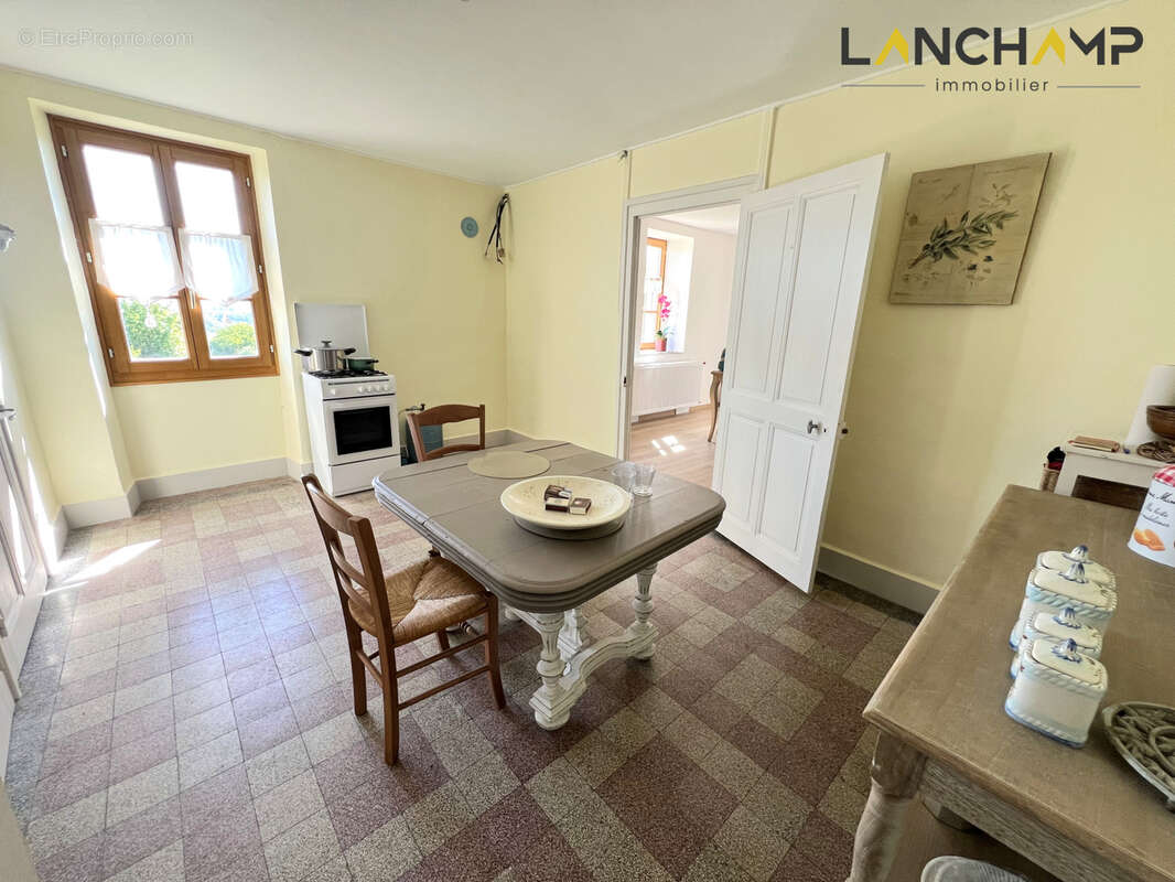 Maison à CHANAY