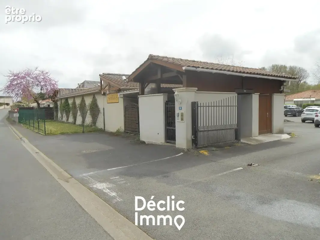 MEURSAC entre SAINTES et ROYAN, Appartement T3 de 85m2... - photo 3