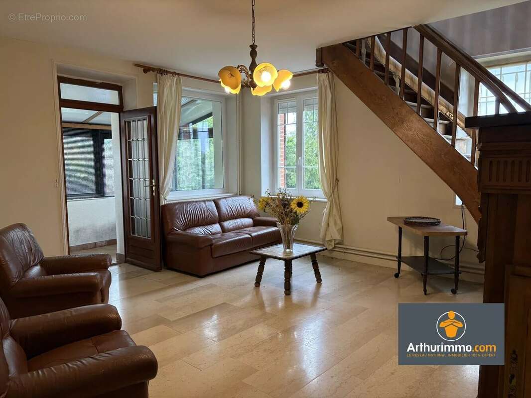 Maison à LONGUEVAL-BARBONVAL