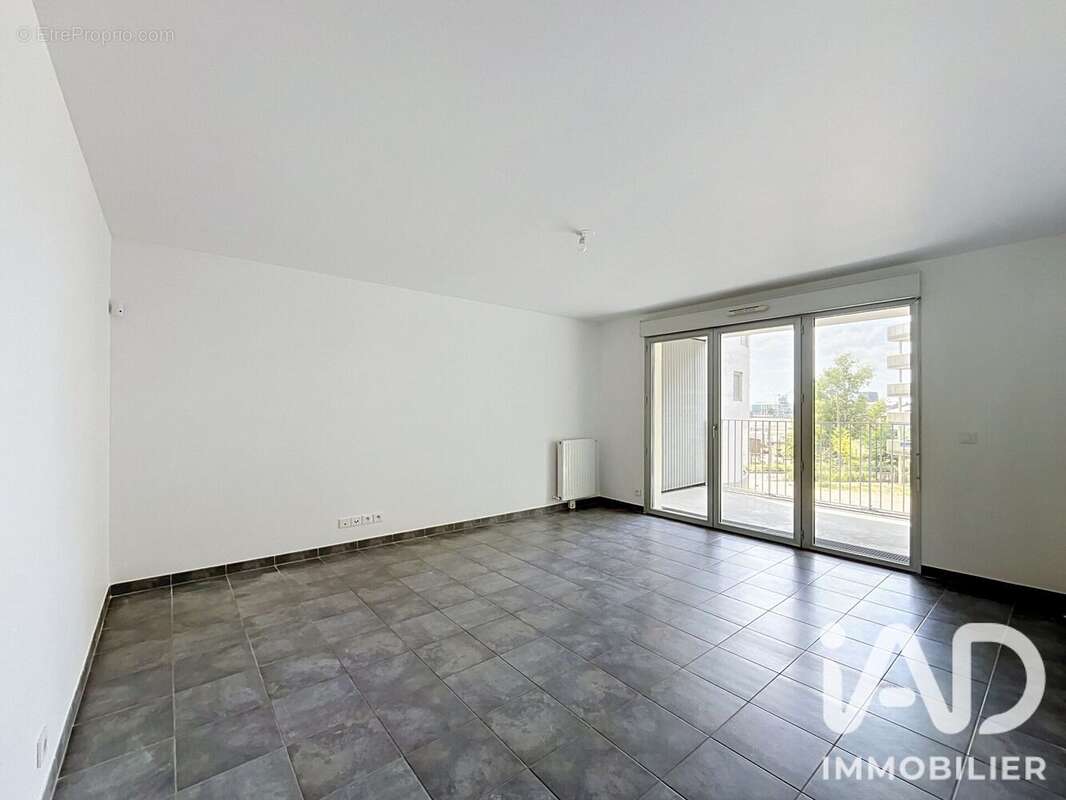 Appartement 64 m² à Bordeaux  - photo 2