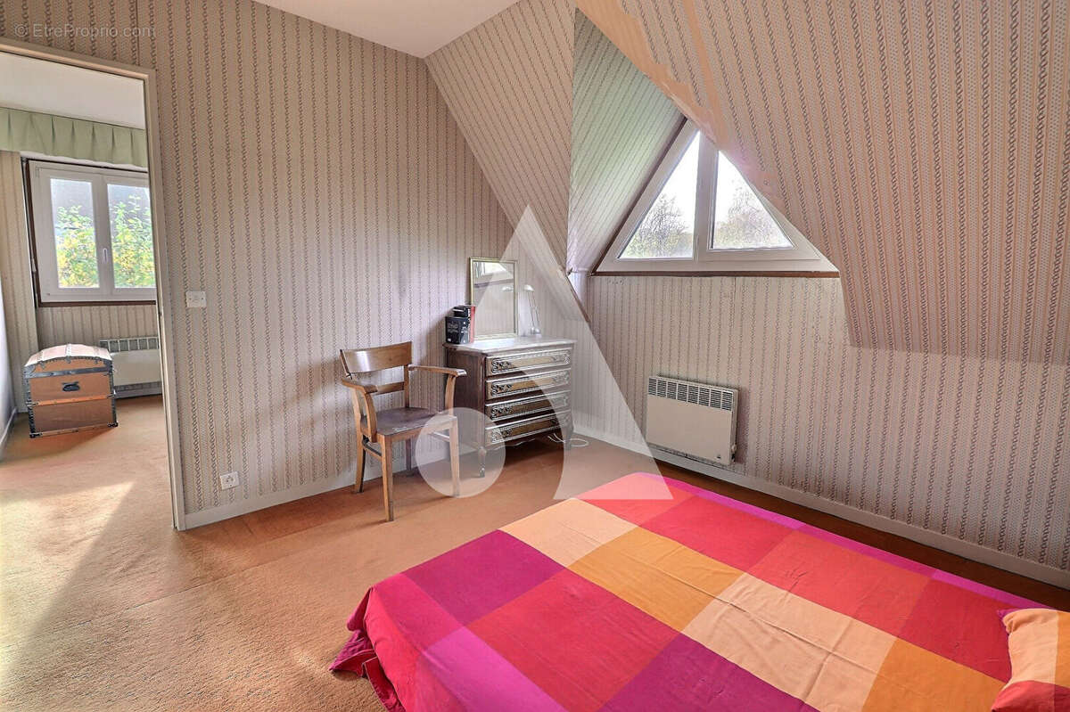 Maison à MERY-SUR-OISE